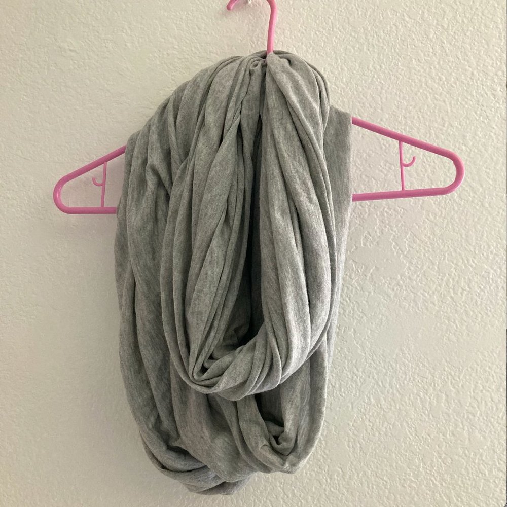 Grey circle infinity scarf